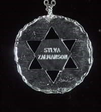 Fig. 2 Medallions with a diameter of 3.5 cm.